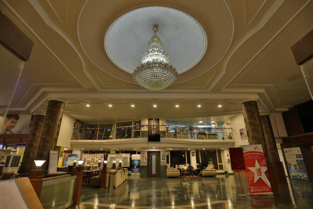 Mayur Retreat & Spa 로나발라 외부 사진